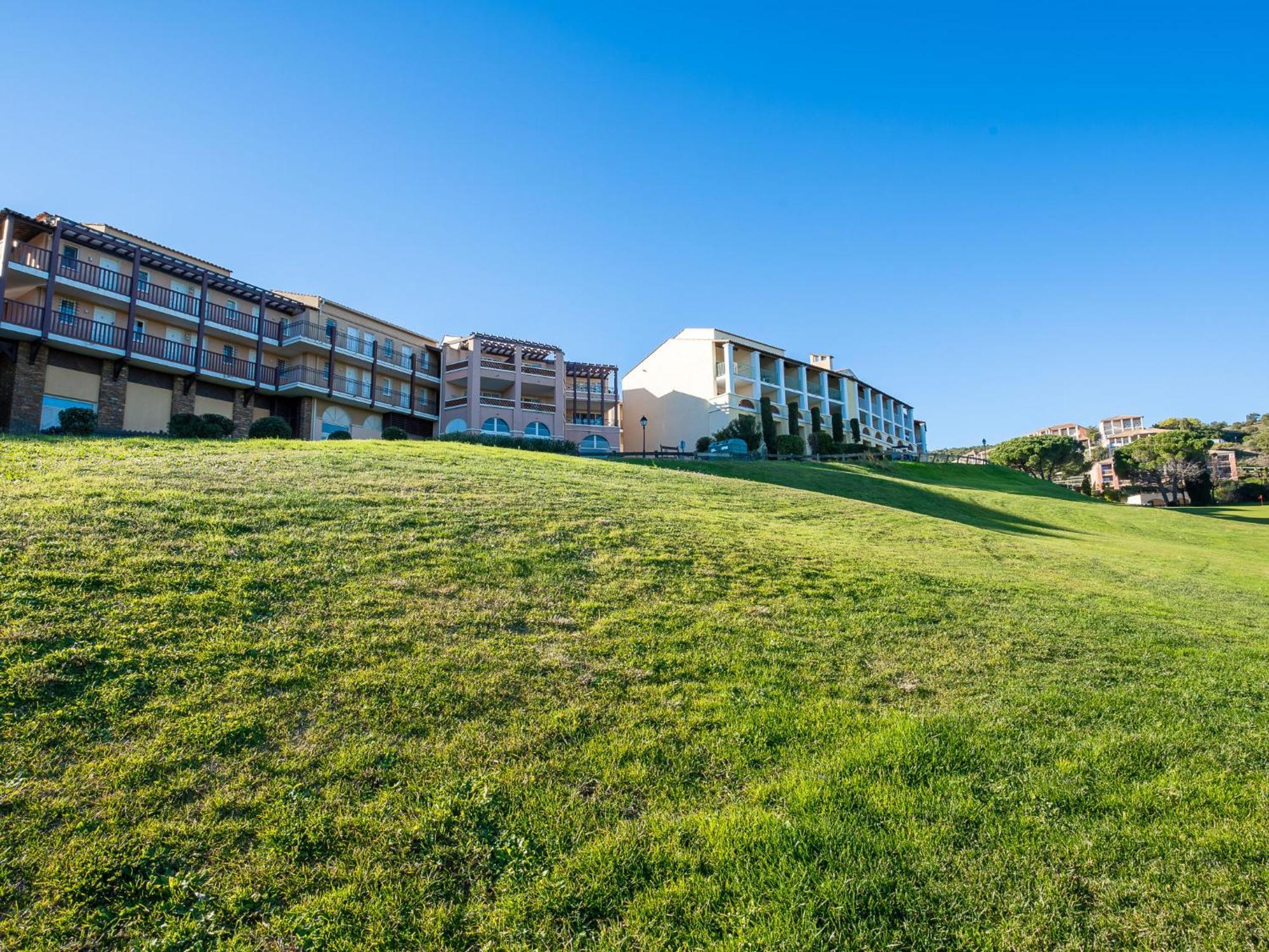 Saint-Raphaël Apartment Village Cap Esterel - Le Village-81 By Interhome מראה חיצוני תמונה