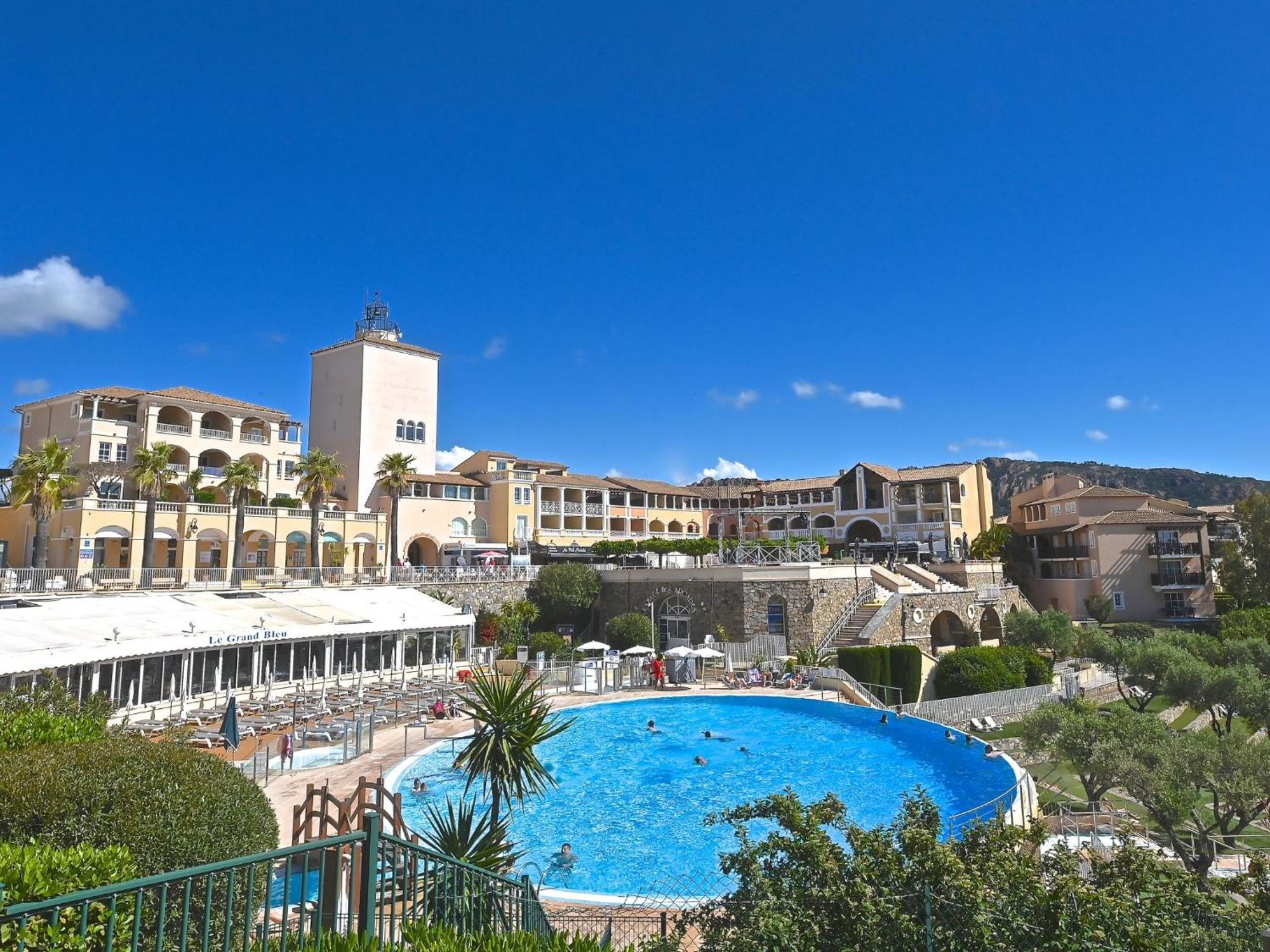 Saint-Raphaël Apartment Village Cap Esterel - Le Village-81 By Interhome מראה חיצוני תמונה